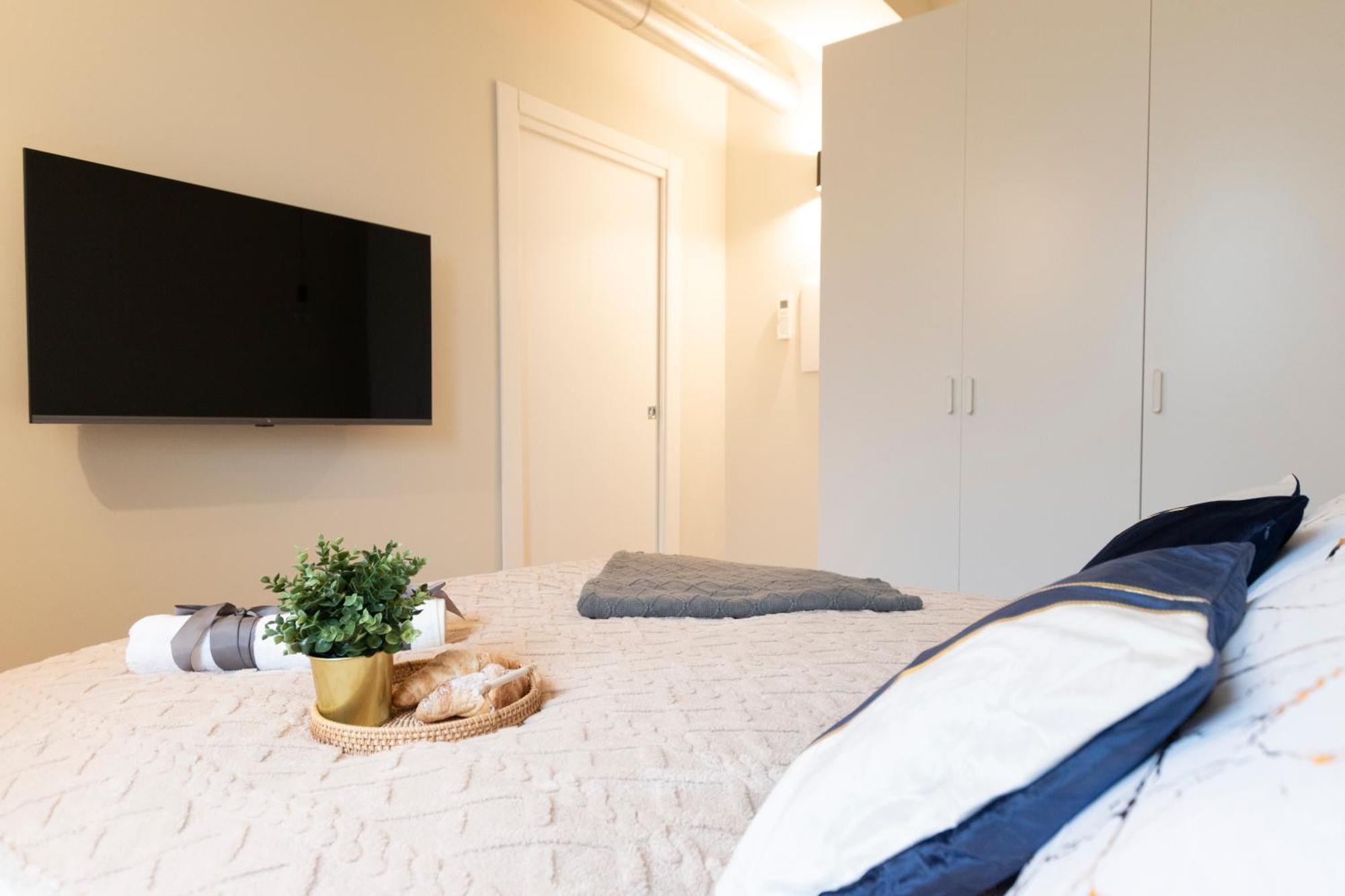 Ihost Luxury -Free Parking- Plana 6 Apartment Милано Екстериор снимка
