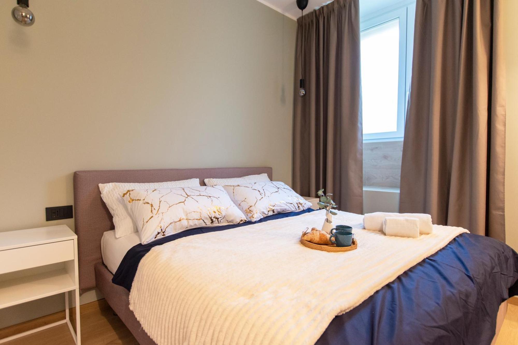 Ihost Luxury -Free Parking- Plana 6 Apartment Милано Екстериор снимка