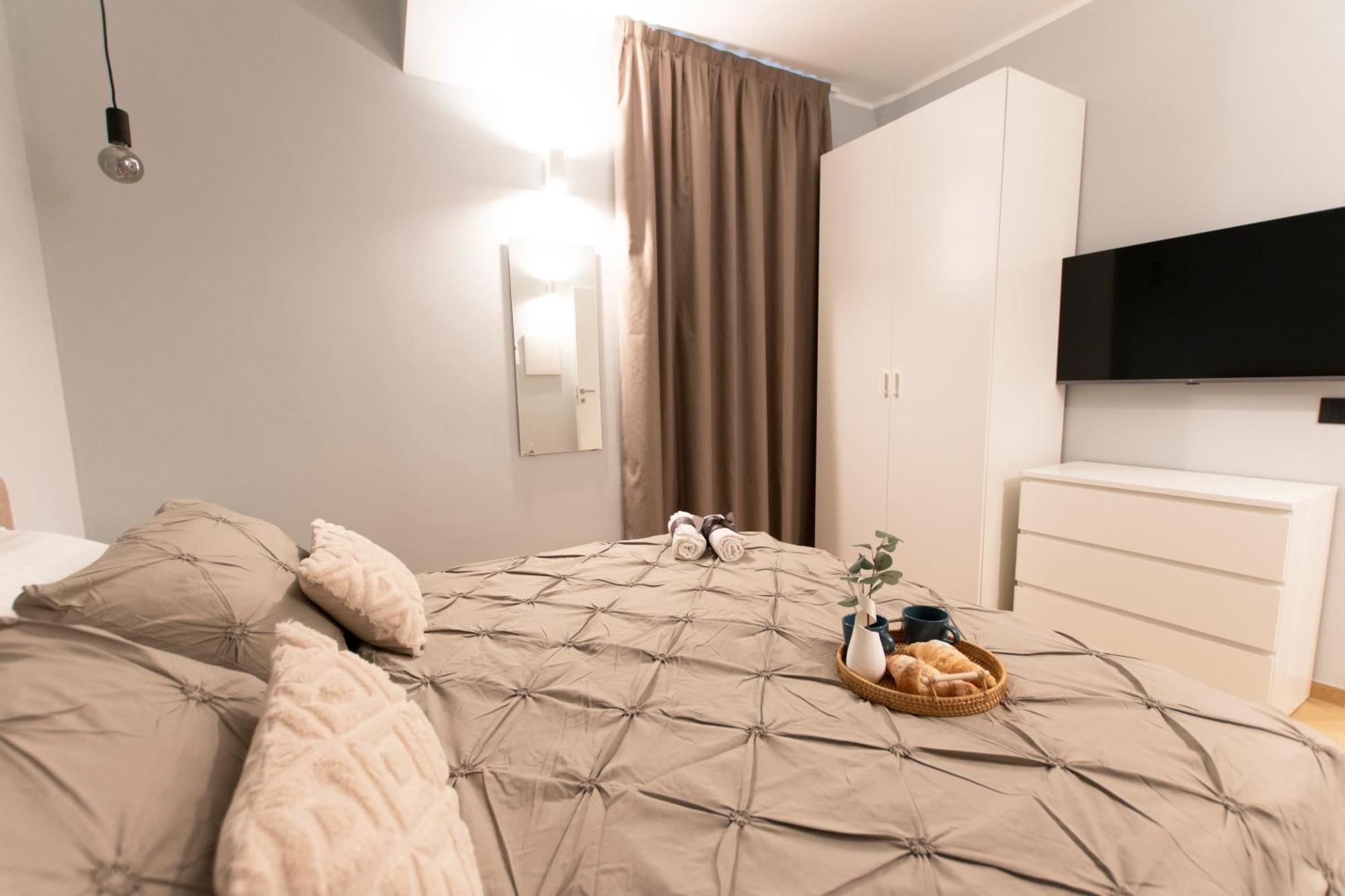 Ihost Luxury -Free Parking- Plana 6 Apartment Милано Екстериор снимка